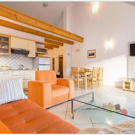 Apartment Prestige *